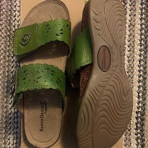 Earth Origins Leather Slide Sandals - Green, Size 8.5 (40)